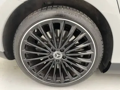 Photo 18 Mercedes Classe E EQE 350