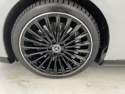 Photo 17 Mercedes Classe E EQE 350