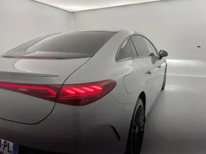 Photo 32 Mercedes Classe E EQE 350