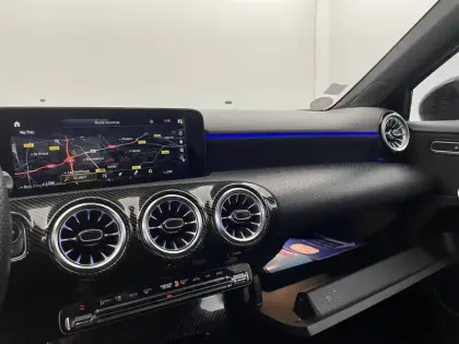 Photo 30 Mercedes Classe A Gén. IV (W177) Ph1 AMG Line 5