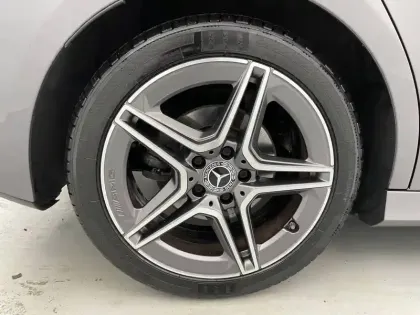 Photo 49 Mercedes Classe A Gén. IV (W177) Ph1 AMG Line 5