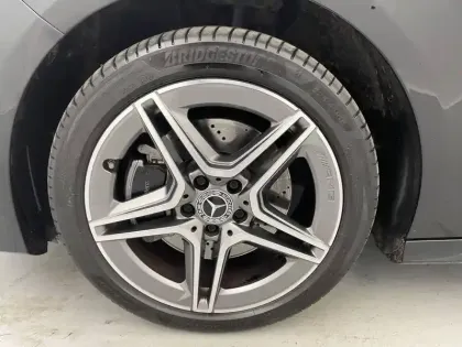 Photo 40 Mercedes Classe A  250 e 8G-DCT