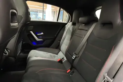 Photo 9 Mercedes Classe A  250 e 8G-DCT