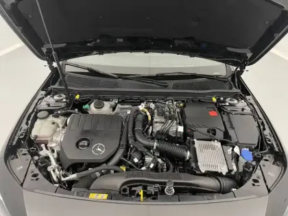 Photo 42 Mercedes Classe A  250 e 8G-DCT