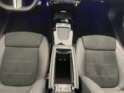 Photo 52 Mercedes Classe A  250 e 8G-DCT