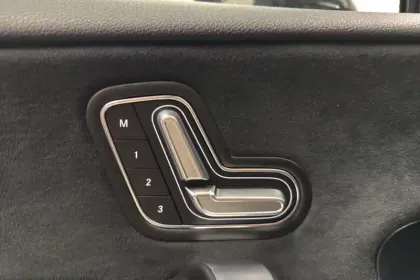 Photo 15 Mercedes Classe A  250 e 8G-DCT