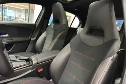 Photo 8 Mercedes Classe A  250 e 8G-DCT