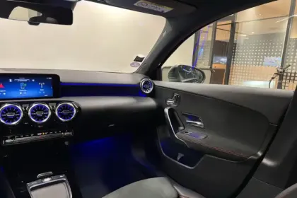 Photo 21 Mercedes Classe A  250 e 8G-DCT