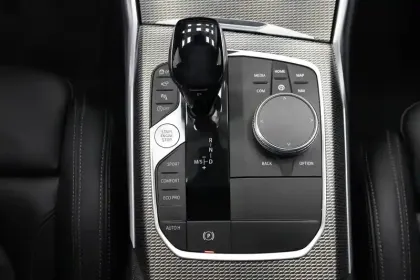 Photo 16 BMW Serie 3 320d 190 ch BVA8