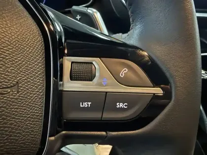 Photo 17 Peugeot 208  Hybrid 100 e-DCS6