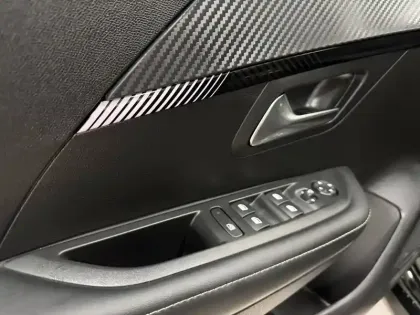 Photo 15 Peugeot 208  Hybrid 100 e-DCS6