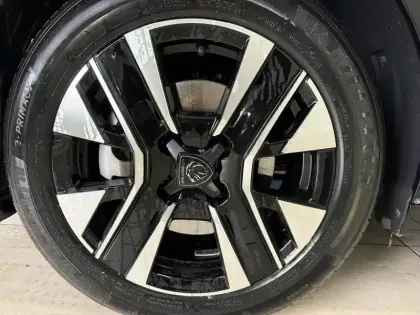 Photo 7 Peugeot 208  Hybrid 100 e-DCS6