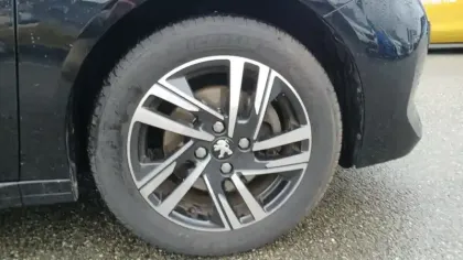 Photo 14 Peugeot 208  BlueHDi 100 S&S BVM6