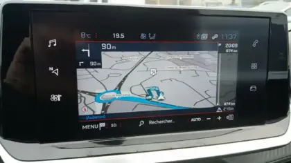 Photo 19 Peugeot 208  BlueHDi 100 S&S BVM6