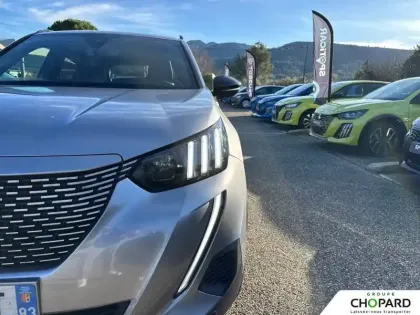 Photo 21 Peugeot 2008  Electrique 136 ch