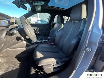 Photo 31 Peugeot 2008  Electrique 136 ch