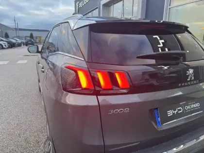 Photo 17 Peugeot 3008  Hybrid4 300 e-EAT8