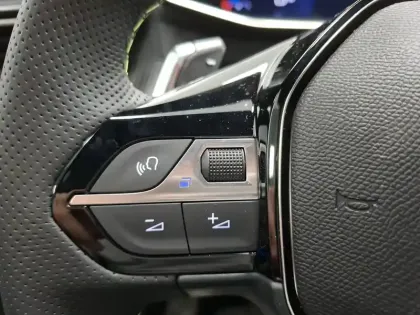 Photo 14 Peugeot 208  Hybrid 110 e-DCS6