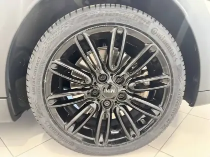 Photo 13 Mini Mini Hatch 5 Portes Cooper S 178 ch DKG7