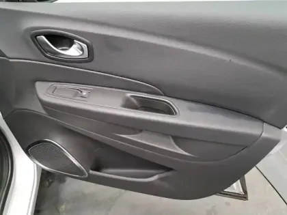 Photo 24 Renault Captur  dCi 90