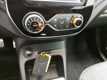 Photo 35 Renault Captur  dCi 90