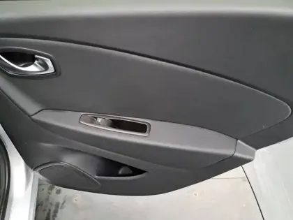 Photo 22 Renault Captur  dCi 90