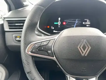 Photo 15 Renault Clio  E-Tech full hybrid 145 ch GSR2