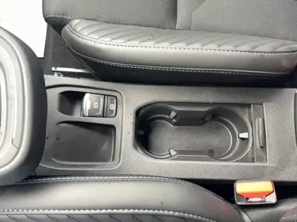 Photo 34 Renault Clio  E-Tech full hybrid 145 ch GSR2