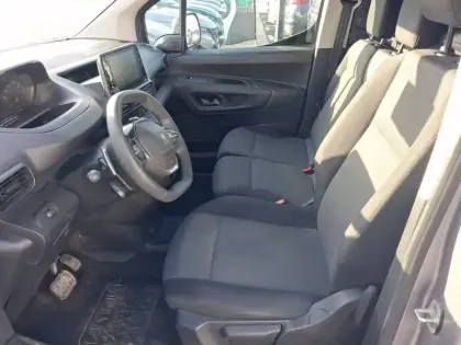 Photo 8 Peugeot Partner  FOURGON STANDARD 650 KG BLUEHDI 130 S&S EAT8
