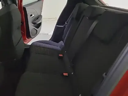 Photo 11 Peugeot 208  PureTech 100 S&S BVM6