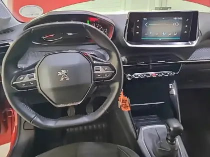 Photo 61 Peugeot 208  PureTech 100 S&S BVM6