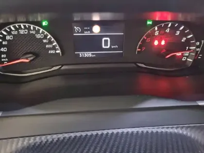 Photo 36 Peugeot 208  PureTech 100 S&S BVM6