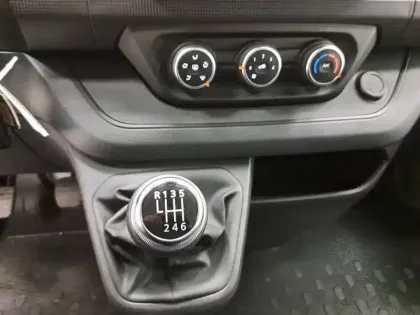 Photo 34 Renault Trafic  FGN L1H1 3000 KG BLUE DCI 130