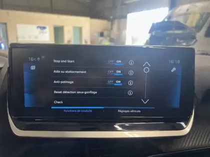 Photo 16 Peugeot 2008 Gén. II Ph1 NG Allure Pack 5