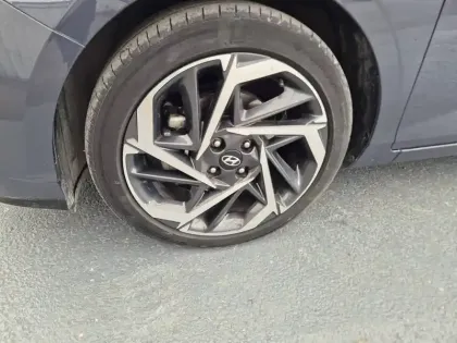 Photo 10 Hyundai I20  1.0 T-GDi 100 DCT-7 Hybrid 48V