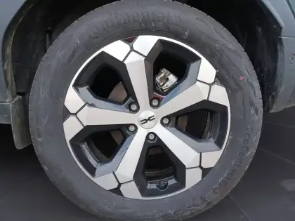 Photo 8 Dacia Duster  Hybrid 140