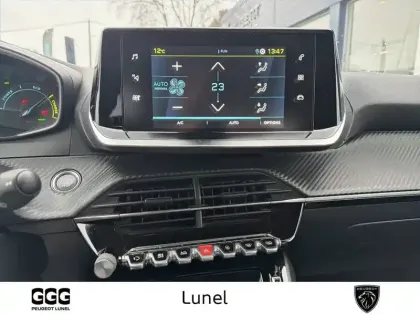 Photo 14 Peugeot 2008  Electrique 136 ch