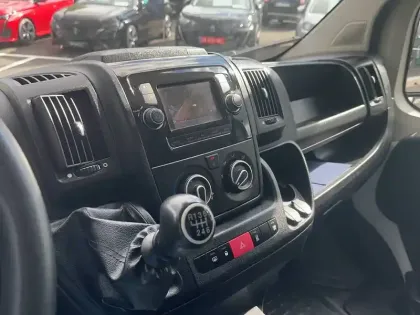 Photo 11 Peugeot Boxer  TOLE 330 L1H1 BLUEHDI 120 S&S