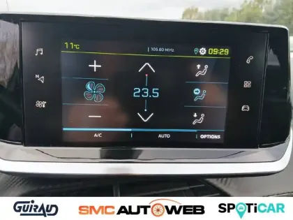 Photo 17 Peugeot 2008  Electrique 136 ch