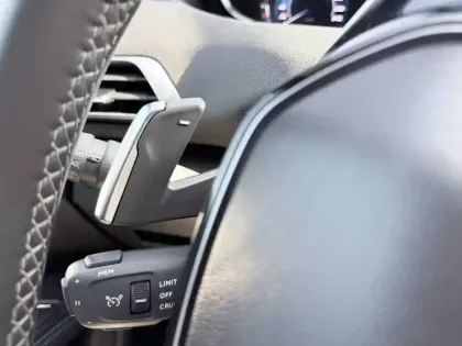 Photo 17 Peugeot 3008  Hybrid 225 e-EAT8