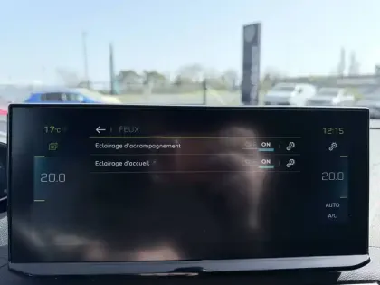 Photo 24 Peugeot 3008  Hybrid 225 e-EAT8