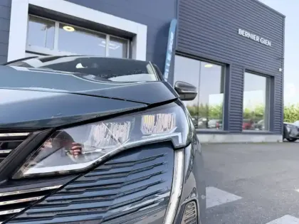 Photo 46 Peugeot 3008  Hybrid 225 e-EAT8