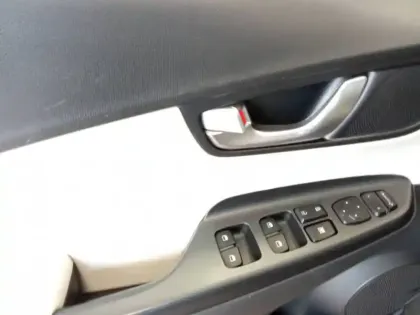 Photo 19 Hyundai Kona  Hybrid 141