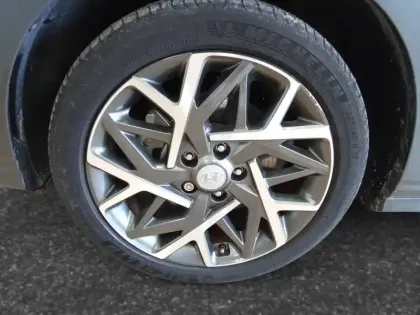 Photo 47 Hyundai Kona  Hybrid 141