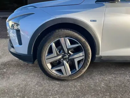 Photo 12 Hyundai Bayon  1.0 T-GDi 100 DCT-7 Hybrid 48V