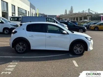 Photo 34 Peugeot 208  Electrique 50 kWh 136ch