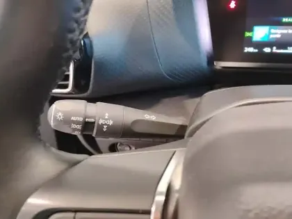 Photo 20 Citroën C4 e- X 136 ch Automatique