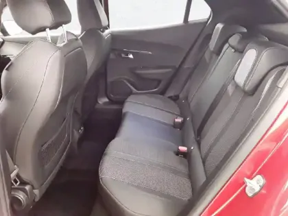 Photo 11 Peugeot 2008  PureTech 130 S&S EAT8