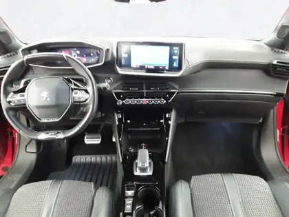 Photo 7 Peugeot 2008  PureTech 130 S&S EAT8