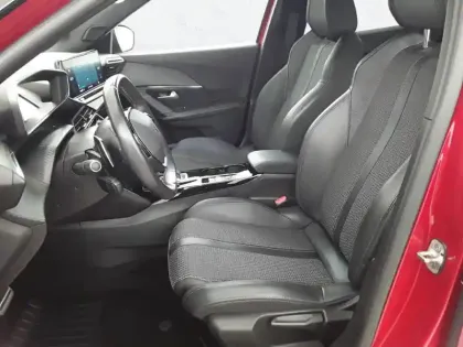 Photo 10 Peugeot 2008  PureTech 130 S&S EAT8